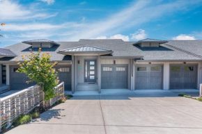 NEW!! Sweeping views the Pacific Ocean and Haystack Rock!!